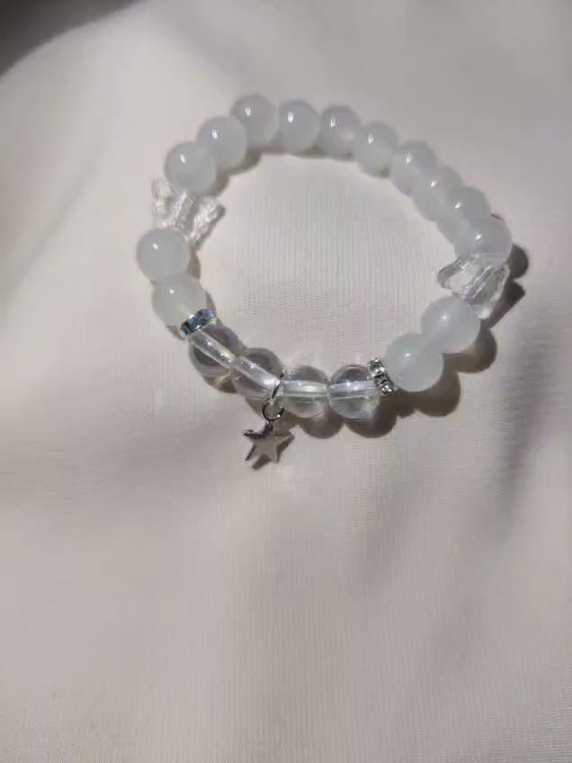 White pair with star and leaf